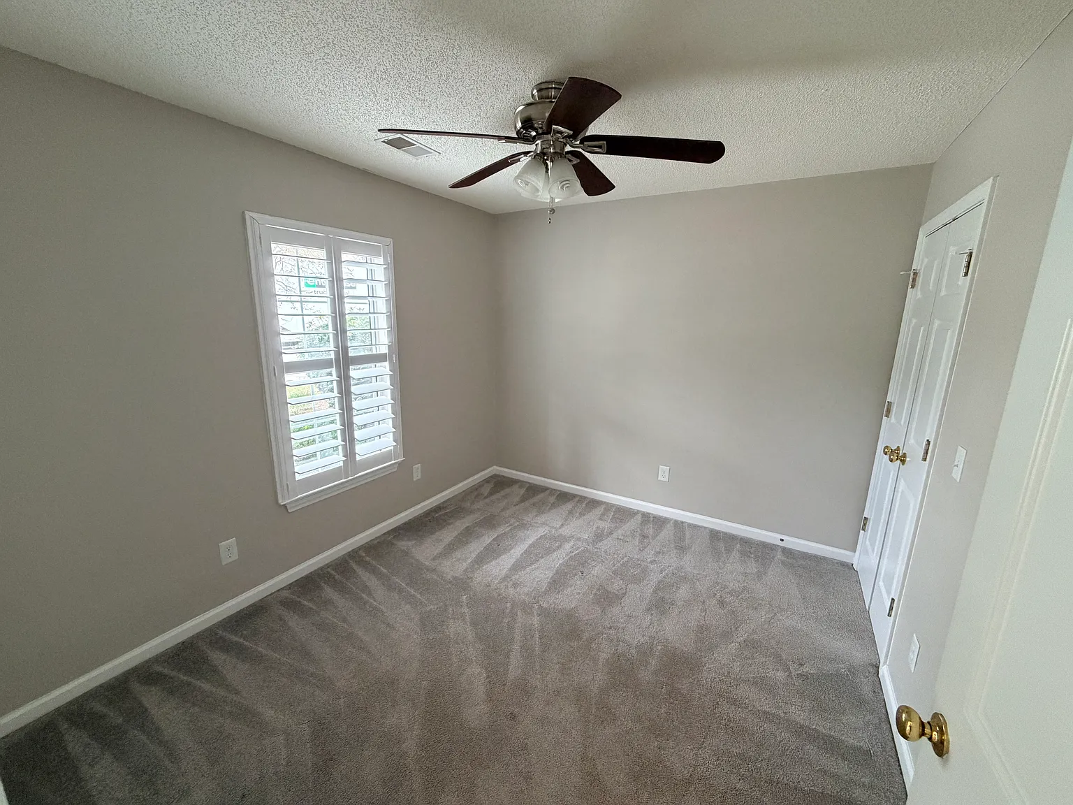 100 Cabot Bay Dr — Photo 3