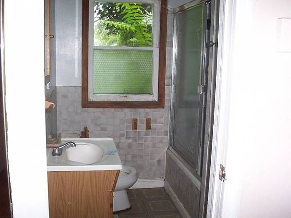 Full Bath