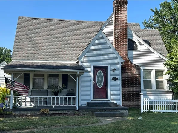924 Churchill Rd, Girard, OH 44420