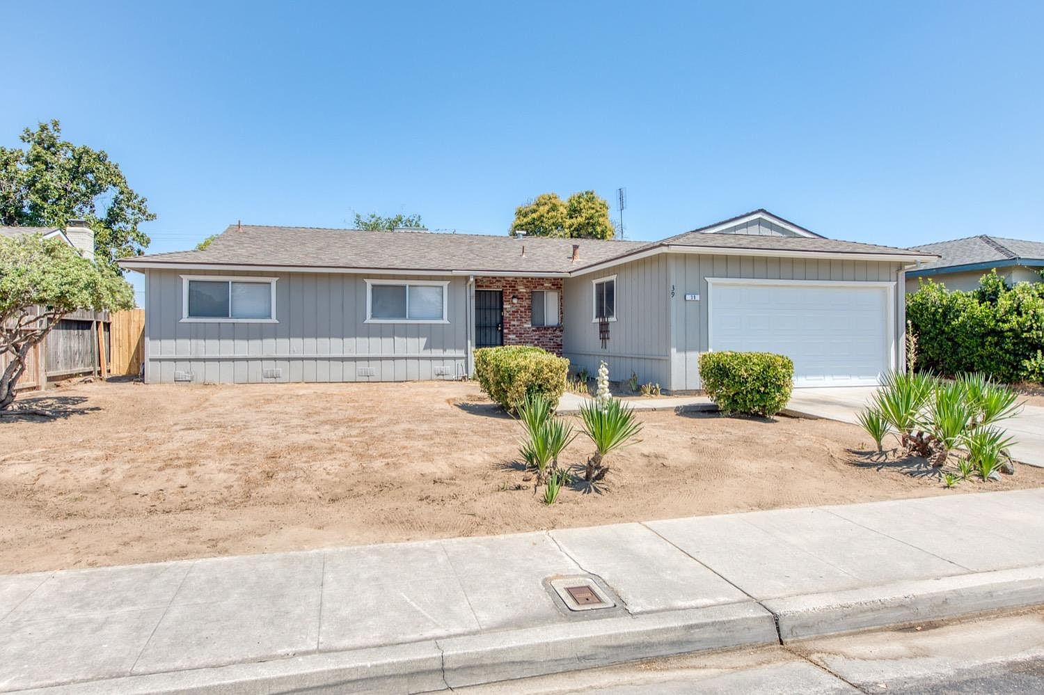 39 W Norwich Ave, Clovis, CA 93612 Zillow