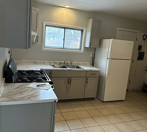 2nd image of 1206 Elderwood Ave
