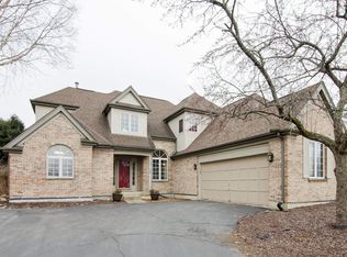 885 Pearson Rd, Cary, IL 60013