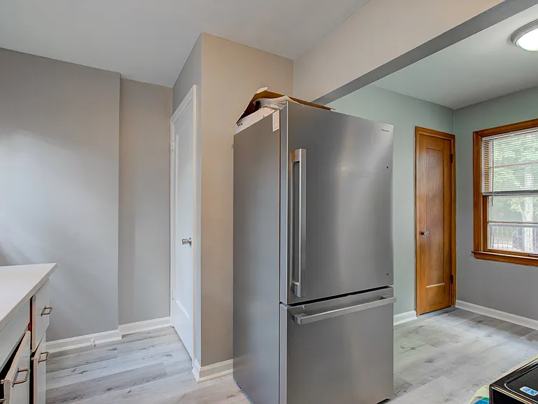 4610 Rookwood Ave — Photo 14