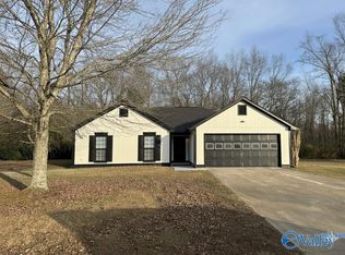 205 Nina Pearl Dr, Huntsville, AL 35811