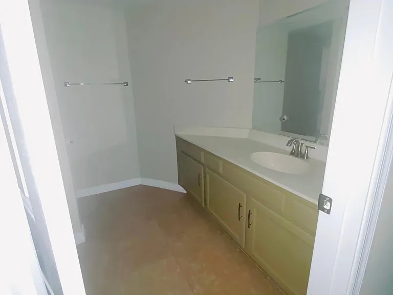 1211 N Miller Rd #108 — Photo 15