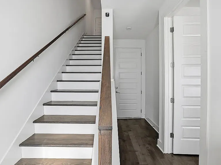 700 James Ave #15 — Photo 4