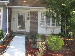 3207 Sapphire Ct, Wilmington, DE 19810