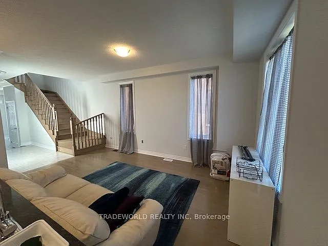 134 Mumbai Dr — Photo 9