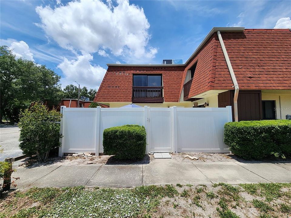 1st image of 8114 OAK TRACE WAY #C
