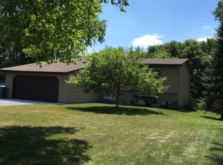 10858 Eagle St NW, Coon Rapids, MN 55433