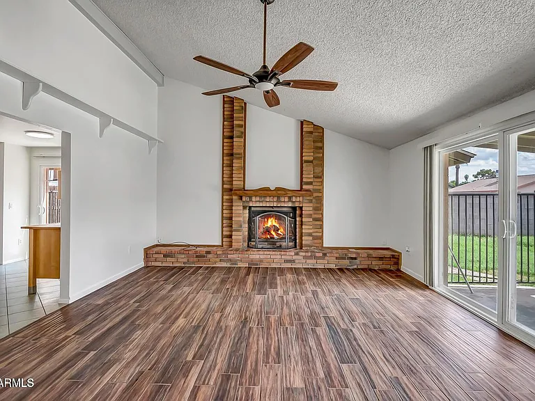 5601 W Carol Ave — Photo 5