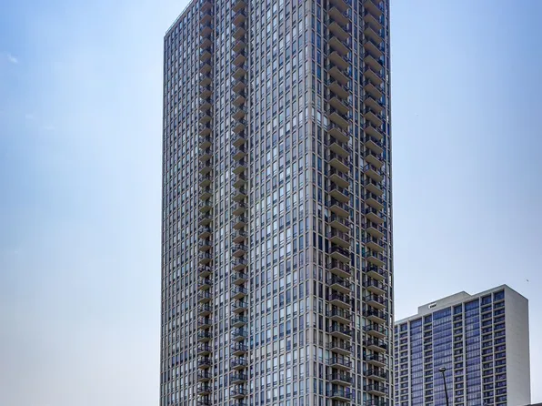 1660 N Lasalle St, Chicago, IL