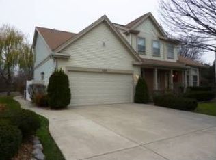 230 Stanton Ct W, Buffalo Grove, IL 60089