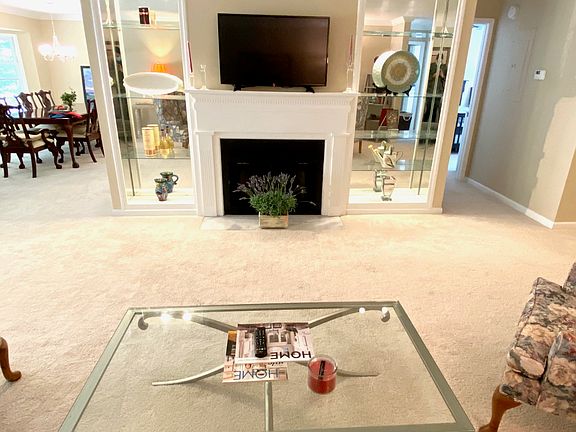 3rd image of 30 Plantation Dr NE #A