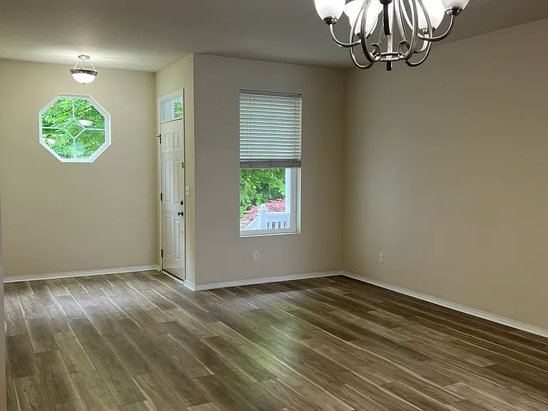 19428 Willet Ln NE — Photo 10