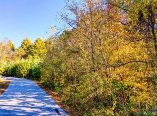 242 Morning Air Ln, Hendersonville, NC 28792