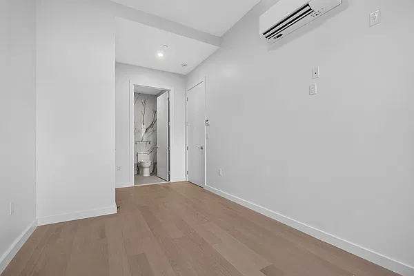 Other photos, photo 20