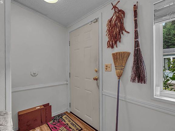 27th image of 16000 SE Powell Blvd Unit 6