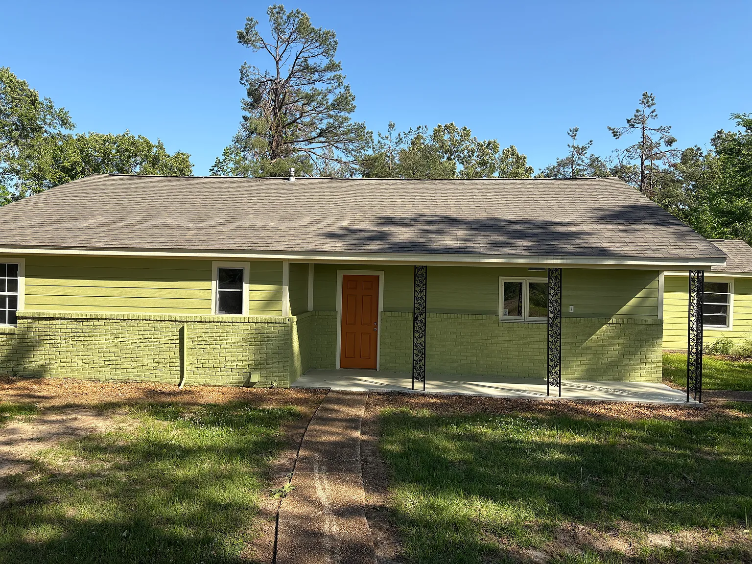 3 bed, 1971 sqft, $2,200 — Photo 3