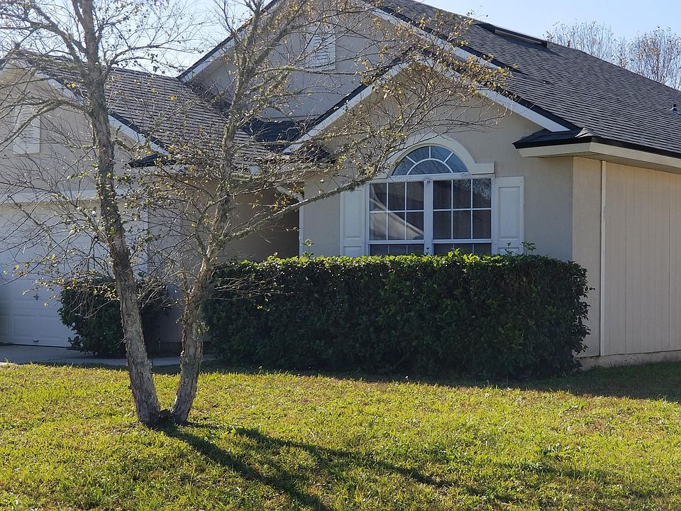 2nd image of 11836 Raindrop Rd