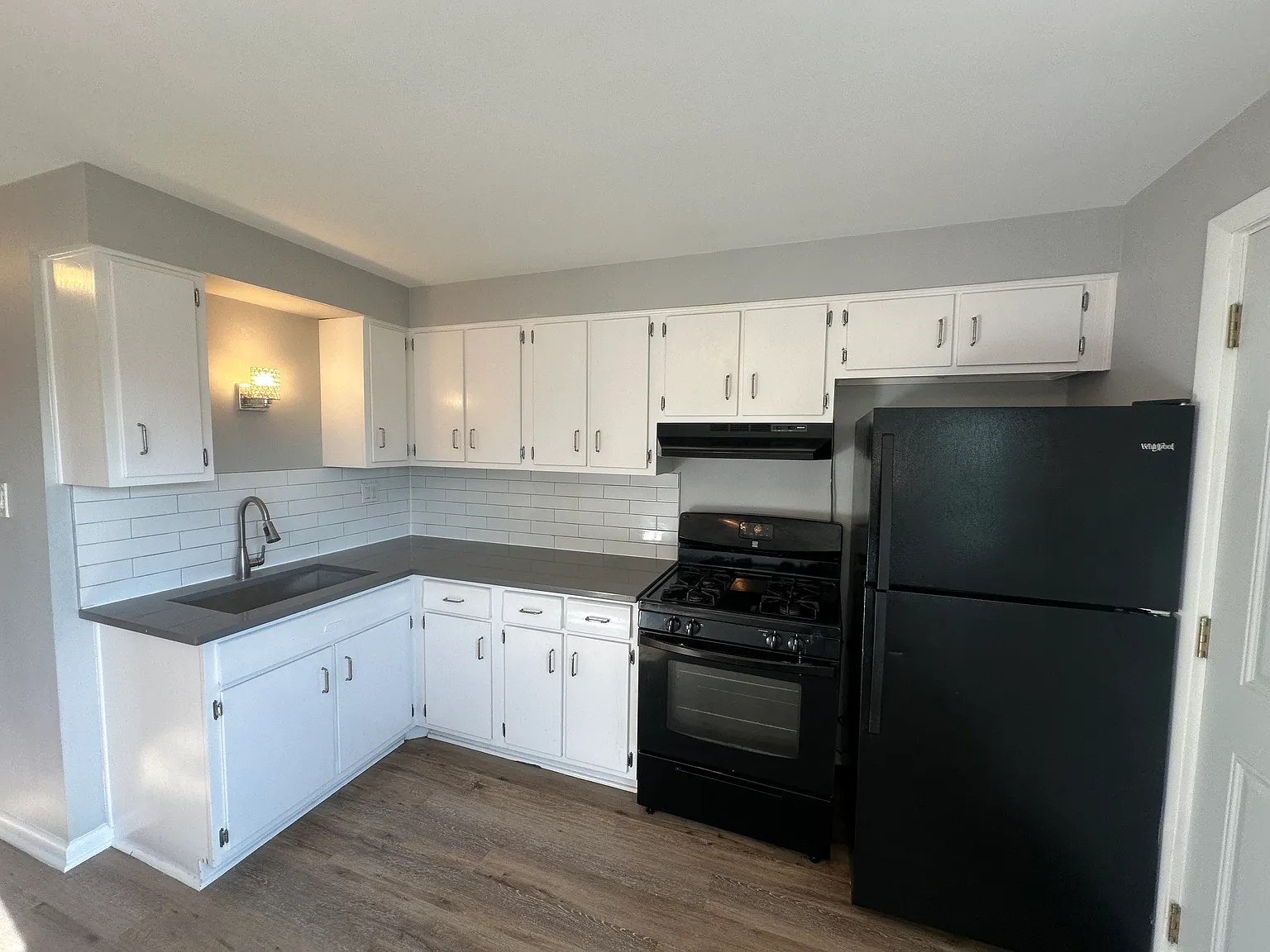 2 bed, 1.5 bath, 1200 sqft, $1,645 — Photo 4