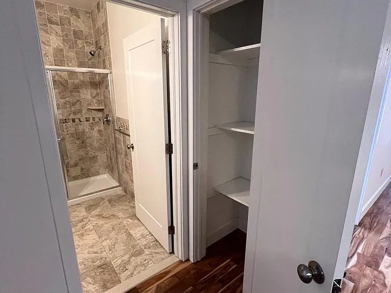7733 Winston Rd — Photo 6