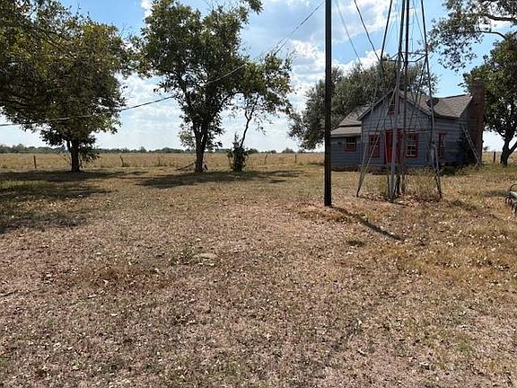 2nd image of 15208-15214 Fm 1489 Rd