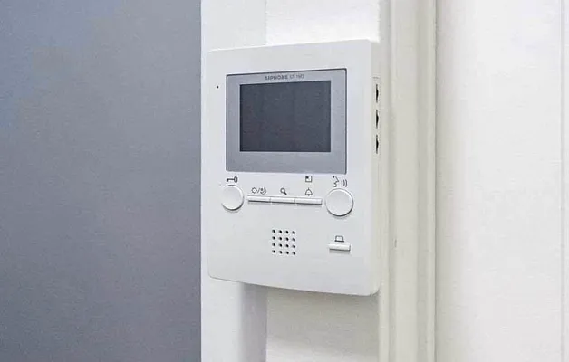 Rented by RealTegrity NY LLC | media 23