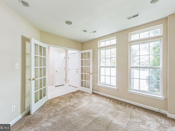 3rd image of 1904 Northridge Dr