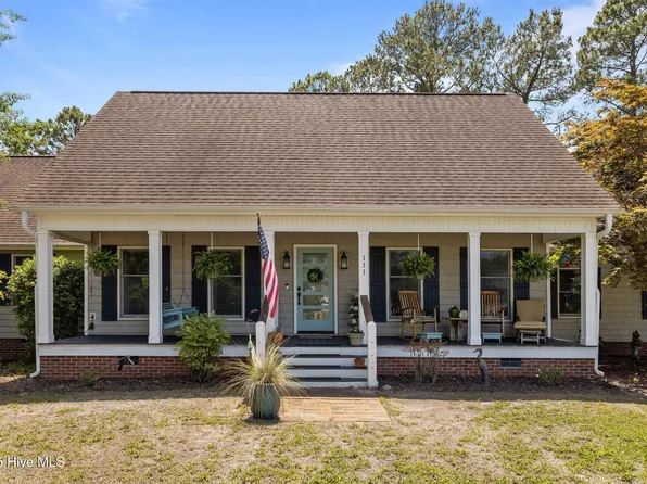 111 Hampton Place, Newport, NC 28570