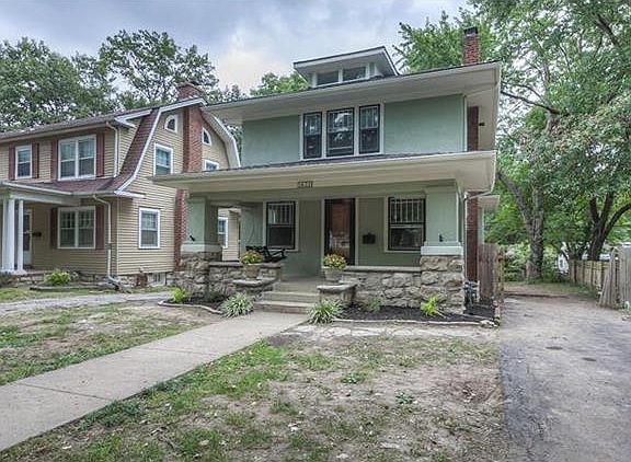 2nd image of 5639 Kenwood Ave