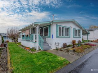 592 NE Saturn Ln, Bremerton, WA