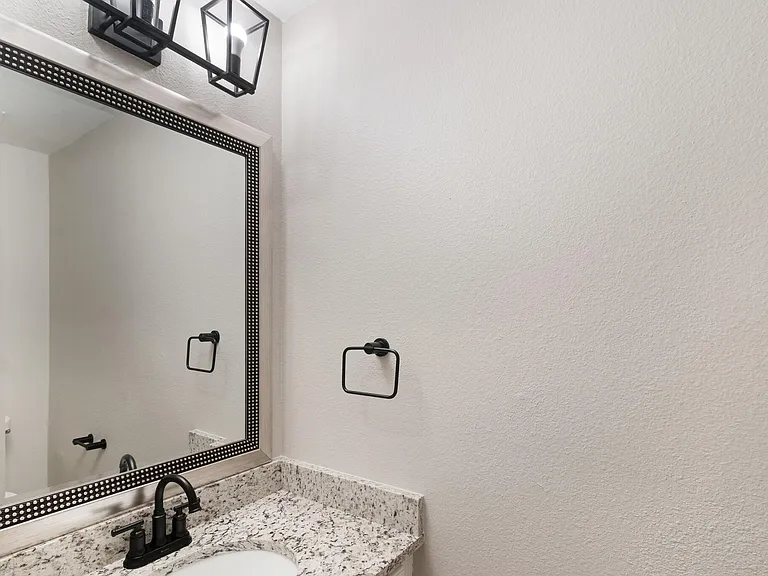 4729 Woodhaven Ln — Photo 21