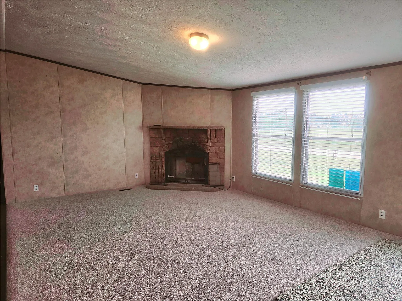 3 bed, 2.0 bath, $1,450 — Photo 3
