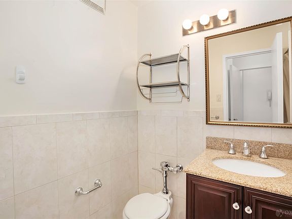4th image of 1156 3rd Ave #4G