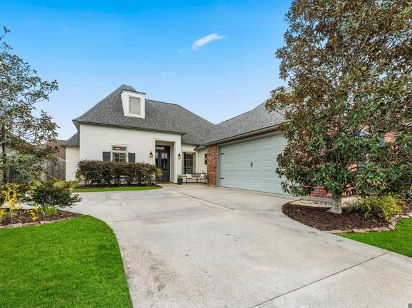 14241 Center Town Dr, Baton Rouge, LA 70810