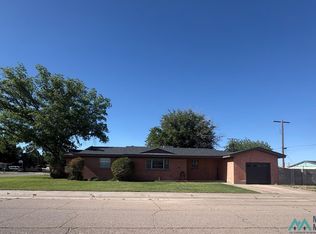 1306 W Dallas Ave, Artesia, NM 88210