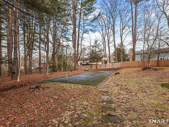 5th image of 16 Richard Road