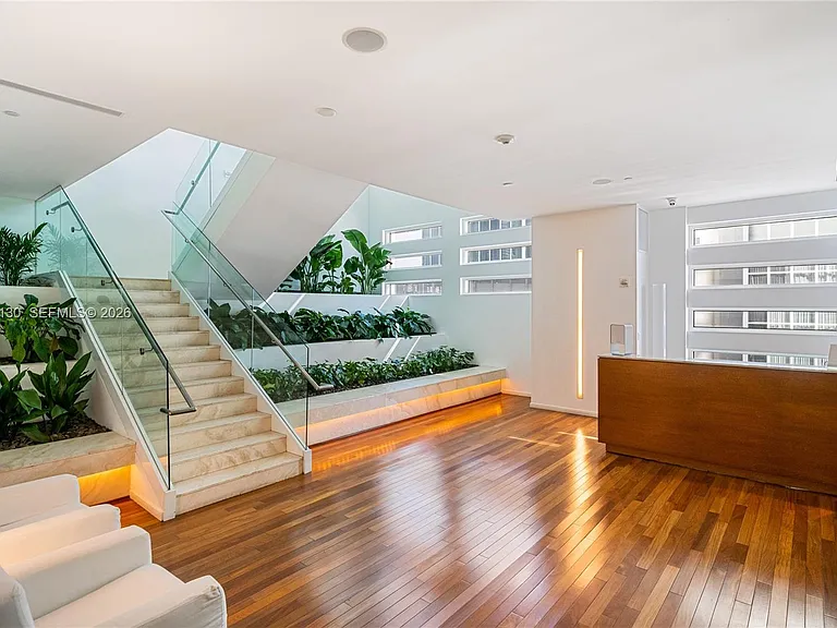 1040 Biscayne Blvd #3802 — Photo 20