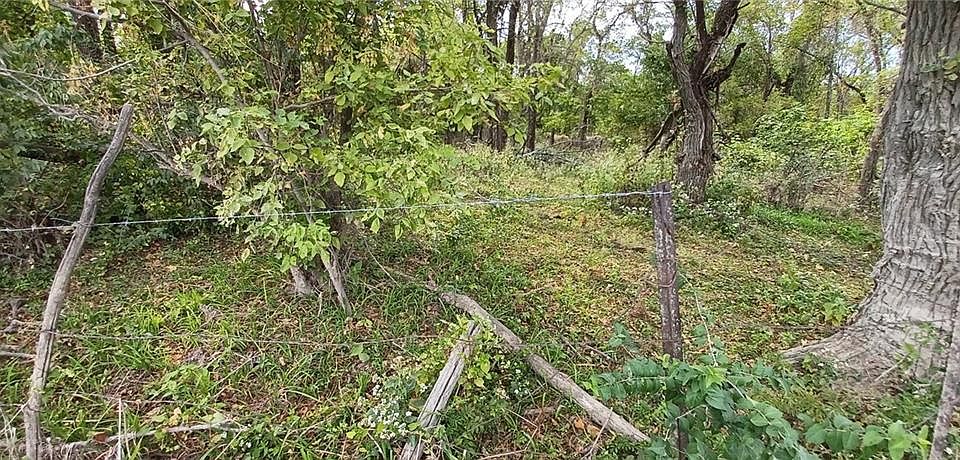 2nd image of NE 221st Rd