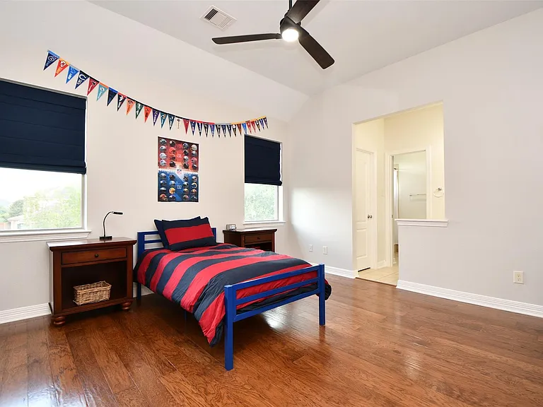 18901 N Bee Cave Springs Cir — Photo 30