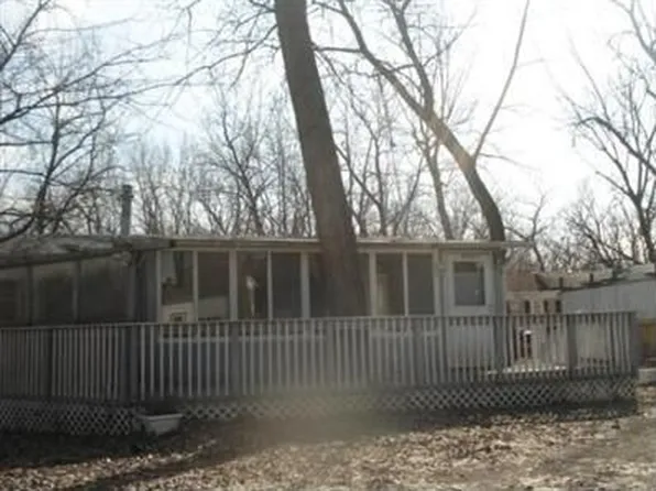 121 Cedar Ln, Wilmington, IL 60481