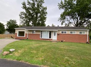 8808 Comstock Ct, Saint Louis, MO 63132