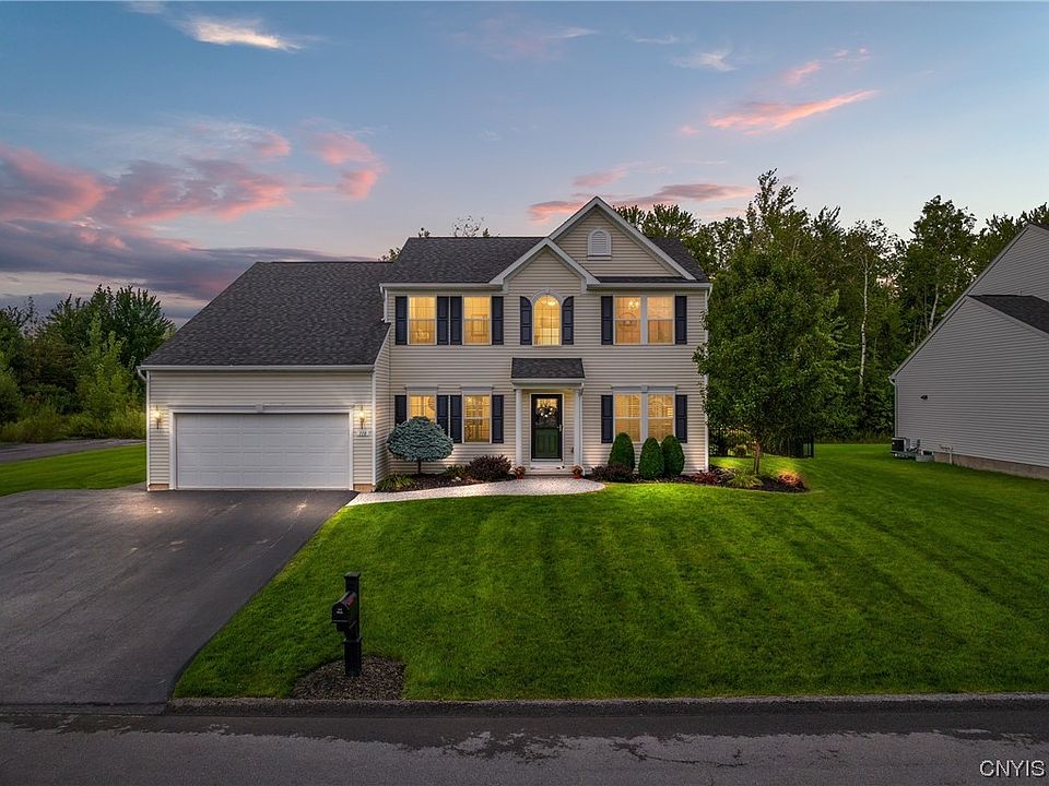 1st image of 118 Lake Forest Dr