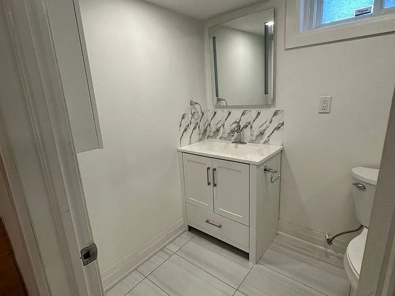 2 Pinemore Cres — Photo 20