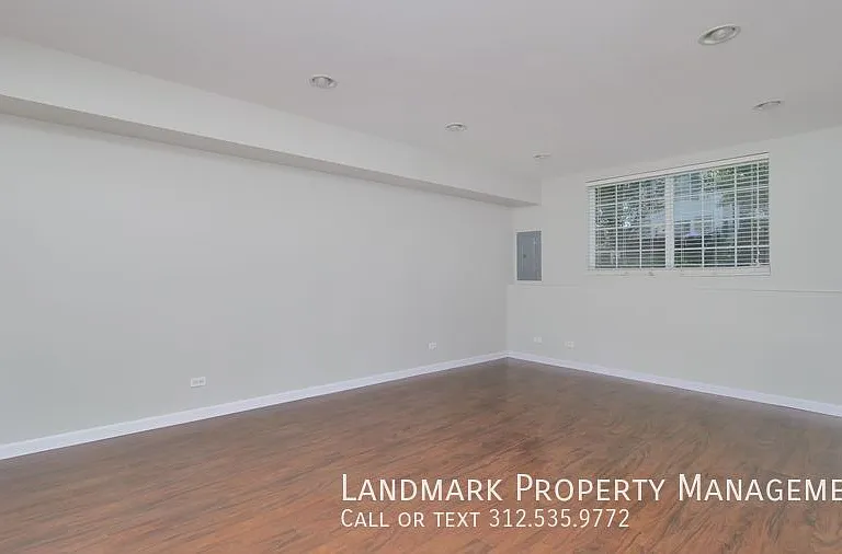 110 Enclave Cir #D — Photo 5