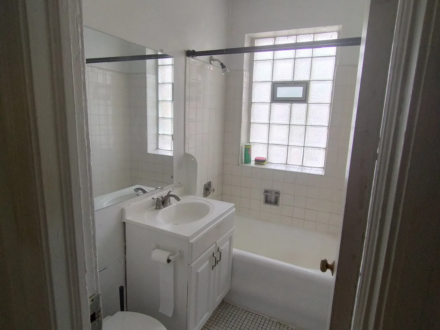 1 bed, 750 sqft, $1,695 — Photo 4