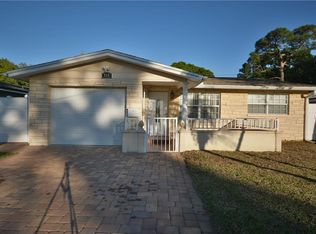 750 Northmoor Ave N, Saint Petersburg, FL 33702