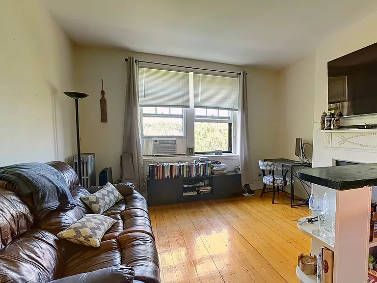 1063 Beacon St #8 — Photo 6