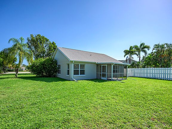 3rd image of 9061 Quail Ct